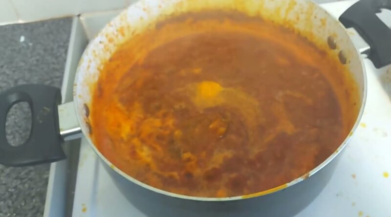 La sauce tombô est une recette facile d'aubergine épicée au goût unique. 