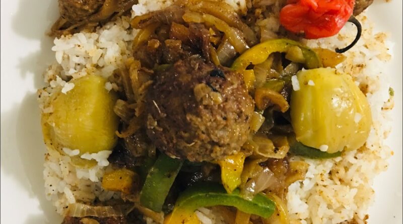 Le soumbara lafri est une recette d‘origine Africaine plus précisément de Guinée, Côte d’Ivoire…Vous voulez un repas bon, saint, riche et rapide à faire eh bin voilà une bonne idée de recette. L’ingrédient principal du soumbara lafri est le soumbara appelé graine de néré.