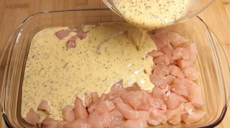 Une délicieuse recette de filet de poulet au four, que vous n'avez pas encore cuisinée, vous allez adorer c'est un plat simple.