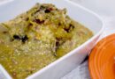 La sauce gouagouassou Ivoirienne est une sauce faite à base d’aubergines, de gombos, de poissons fumés, de gnangnans. Suivez les instructions dans la vidéo ci-dessous.
