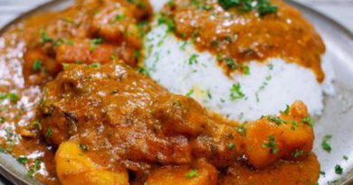 La recette de Mafé sauce au poulet simple et délicieuse. Suivez les étapes à suivre pour la préparation dans la vidéo ci-dessous.