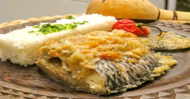 Le Kaldou au poisson est un plat sénégalais qui incarne l'authenticité de la cuisine africaine. Avec sa combinaison unique d'épices et de saveurs, ce plat offre une expérience gustative inoubliable.