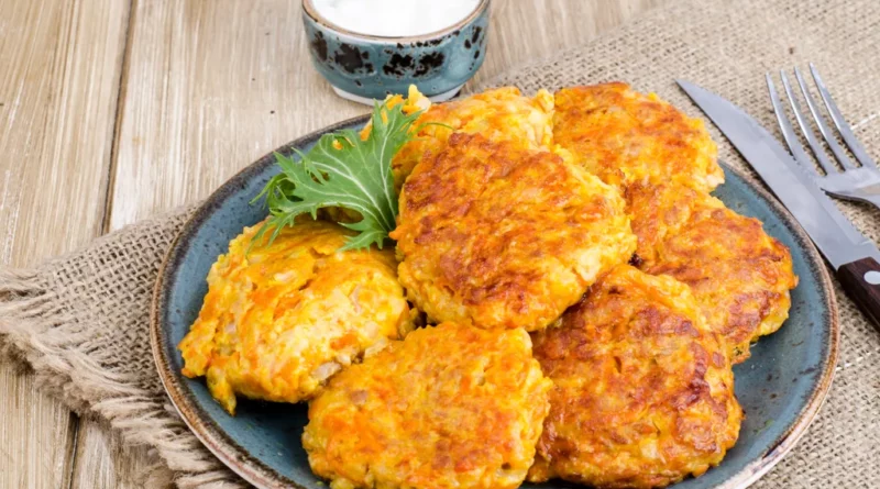 Voici une recette à base de carottes et de farine qui vous fera un grand bien en famille. Avec quelques épices ça devient un plat savoureux. Un snack rapide à faire avec peu d'ingrédients. Cette recette fait environ 543 calories. Elle est pour 1 à 2 personnes. Bonne dégustation !